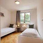 Mowo Marshall 16 - Apartmenthaus - Grosszuegige Fuer Je 4-8 Personen Mit Balkon * Kitzingen