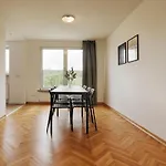 Mowo Marshall 16 - Apartmenthaus - Grosszuegige Fuer Je 4-8 Personen Mit Balkon Kitzingen